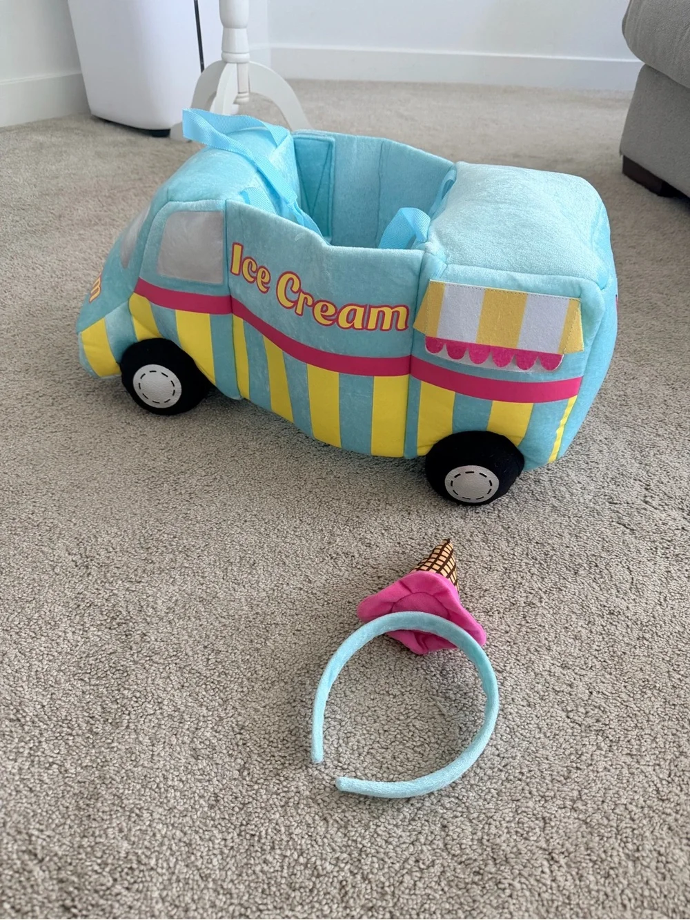 Kids Ice Cream Truck Costume - Plays Music!